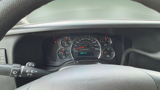 Used 2025 GMC Savana 2500 w/ Driver Convenience Package RWD image 19