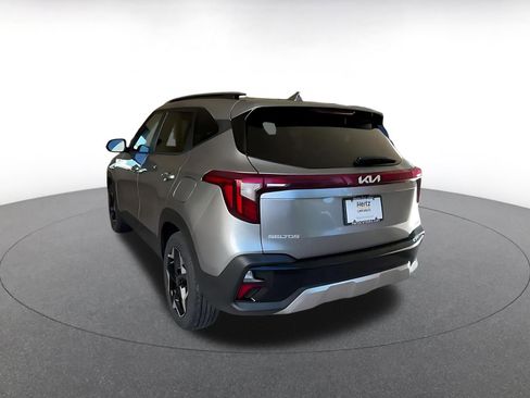 Used 2025 Kia Seltos S image 11