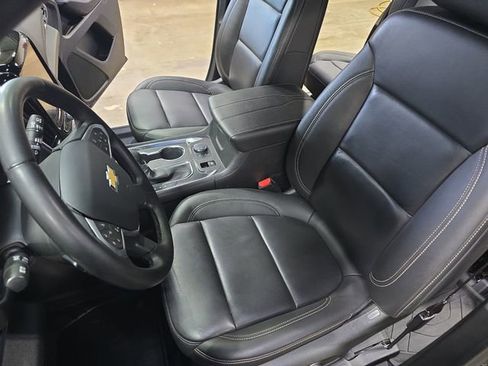 Used 2023 Chevrolet Traverse LT w/ LPO, Floor Liner Package image 20