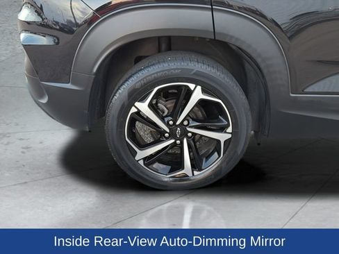 Used 2022 Chevrolet TrailBlazer RS w/ Sun and Liftgate Package FWD image 31
