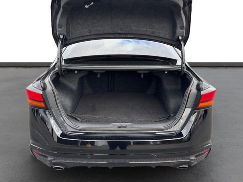 Used 2024 Nissan Altima 2.5 SR w/ SR Premium Package image 24