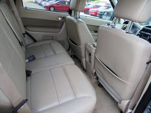 Used 2010 Ford Escape Limited FWD image 21