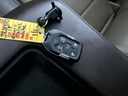 Used 2018 Chevrolet Tahoe LT w/ LT Signature Package image 15