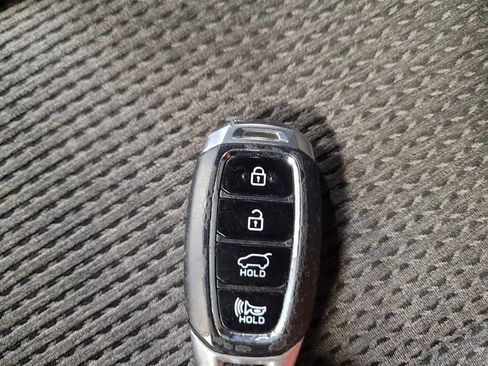 Used 2019 Hyundai Santa Fe SEL FWD image 32