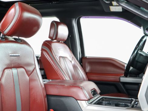 Used 2019 Ford F250 Platinum w/ Platinum Ultimate Package image 29