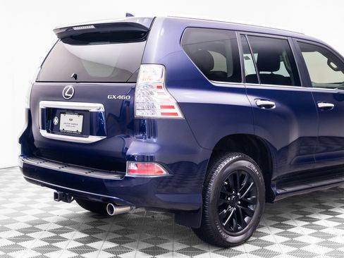 Used 2022 Lexus GX 460 Premium w/ Premium Package AWD/4WD image 32