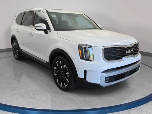 Used 2025 Kia Telluride SX Prestige AWD/4WD image 3