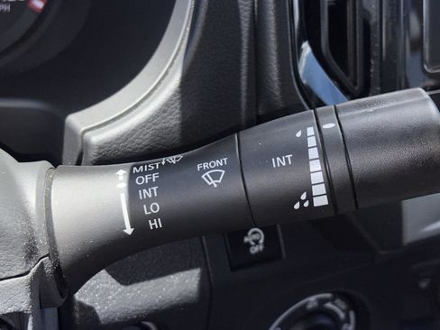 Certified 2025 Nissan Frontier PRO-4X AWD/4WD image 19