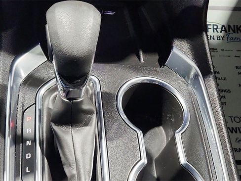 Used 2023 Chevrolet Traverse LT image 24