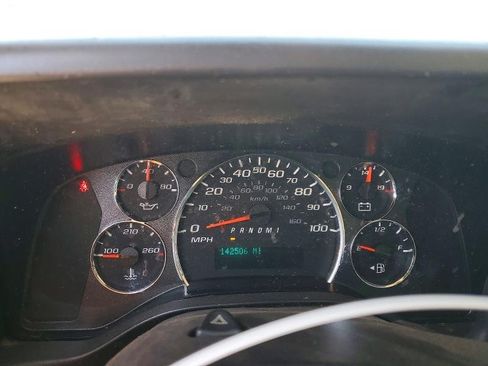 Used 2013 Chevrolet Express 2500 RWD image 8