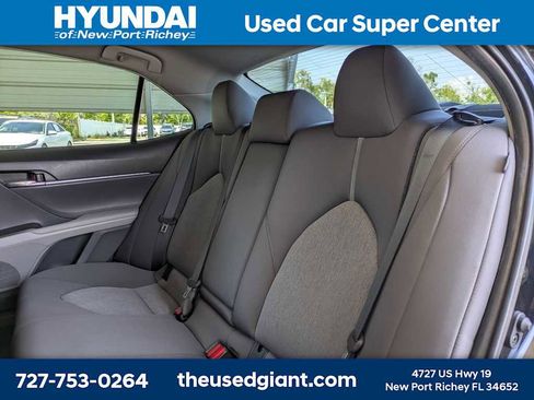 Used 2022 Toyota Camry LE image 14