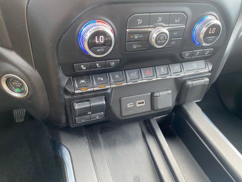 Used 2021 GMC Sierra 1500 AT4 w/ AT4 Premium Package image 21