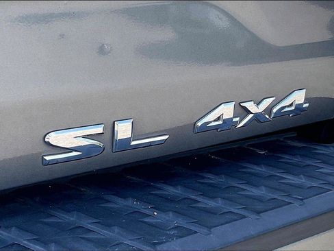 Used 2016 Nissan Titan SL AWD/4WD image 8
