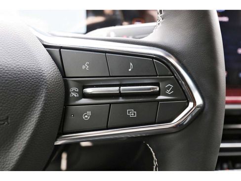 Used 2026 Chevrolet Traverse Z71 w/ LPO, Floor Liner Package AWD/4WD image 18