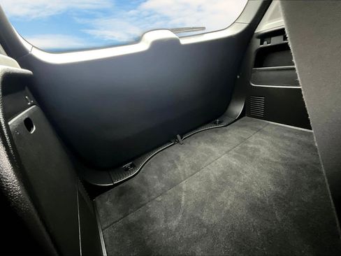 Used 2022 Chevrolet Trax LS w/ Tint and Cruise Package image 17