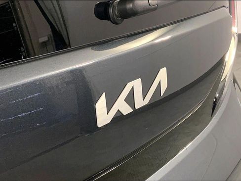 Certified 2025 Kia Soul LX image 29