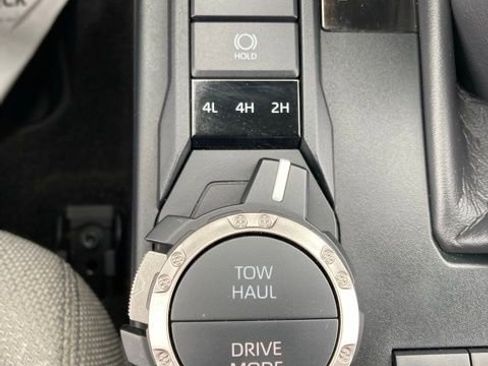 Certified 2025 Toyota 4Runner SR5 image 36