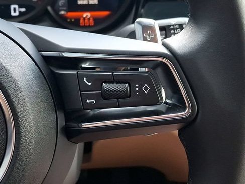 Certified 2026 Porsche Macan AWD/4WD image 26