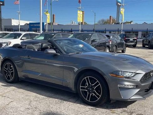 Used 2022 Ford Mustang Premium image 3