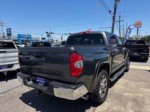 Used 2016 Toyota Tundra SR5 w/ SR5 Upgrade Package RWD image 7