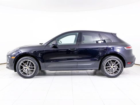 Certified 2023 Porsche Macan AWD/4WD image 2