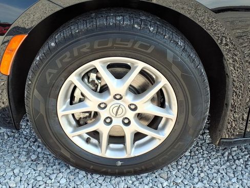 Used 2024 Chrysler Pacifica Touring-L FWD image 15