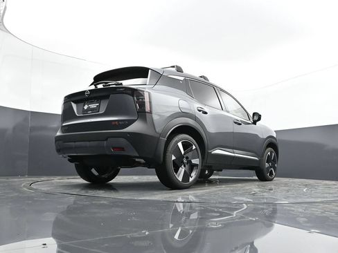 New 2026 Nissan Kicks SR AWD/4WD image 29