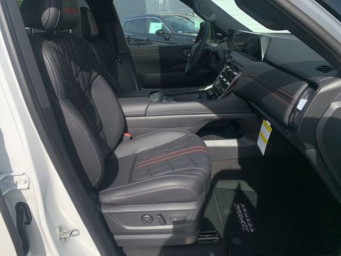 New 2026 Nissan Armada PRO-4X AWD/4WD image 30