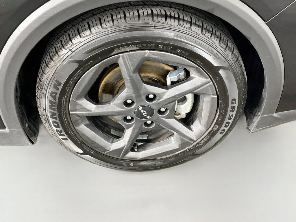 Used 2025 Kia K4 FWD image 35