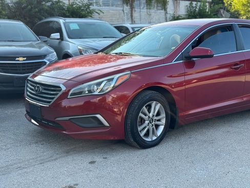 Used 2016 Hyundai Sonata SE w/ Winter Weather Package image 5