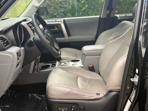 Used 2012 Toyota 4Runner SR5 w/ Convenience Pkg RWD image 10
