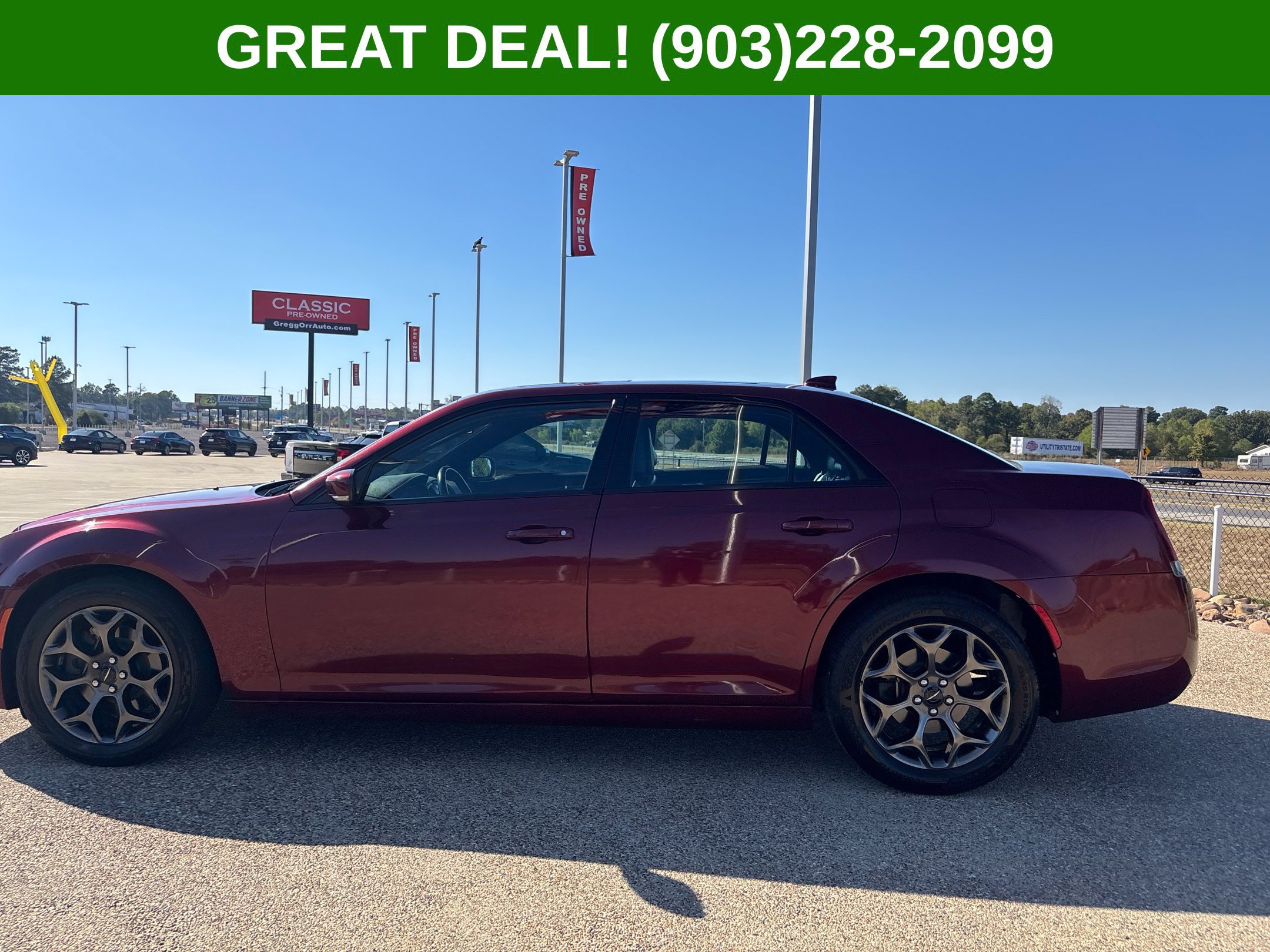 Used 2018 Chrysler 300 S w/ 300S Premium Group AWD/4WD image 5