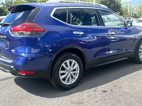 Used 2018 Nissan Rogue SV FWD image 9
