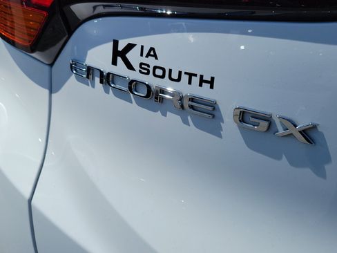Used 2025 Buick Encore GX Preferred FWD image 8