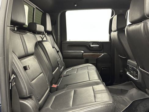 Used 2021 Chevrolet Silverado 3500 High Country image 32