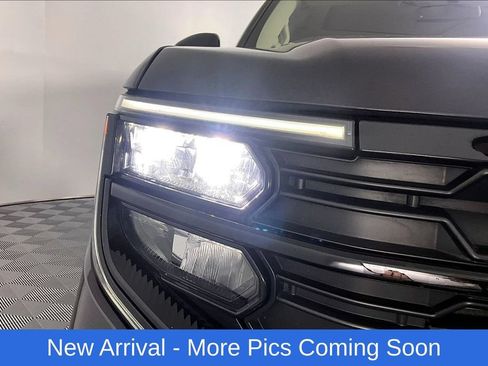 Used 2025 Ford Expedition Active AWD/4WD image 29