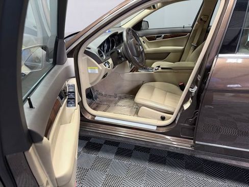 Used 2013 Mercedes-Benz C 300 4MATIC Sedan image 13
