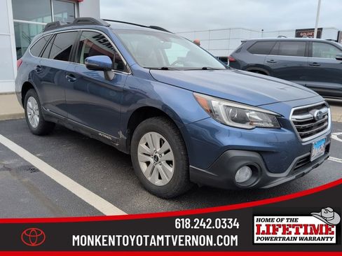 Used 2019 Subaru Outback 2.5i Premium AWD/4WD image 1
