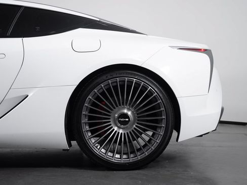 Used 2018 Lexus LC 500 Coupe w/ Touring Package RWD image 14