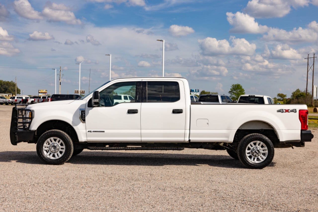 Used 2019 Ford F350 XLT w/ XLT Value Package AWD/4WD image 5