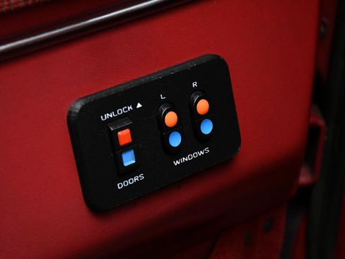 Used 1988 Ford F250 4x4 Regular Cab image 16