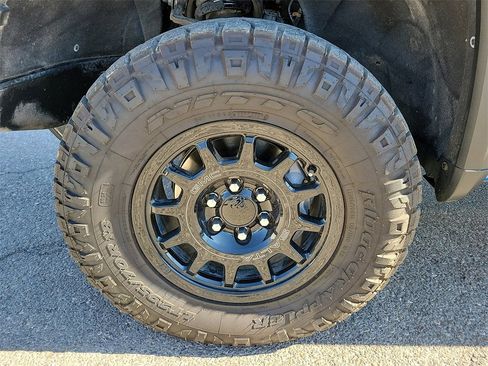 Used 2024 GMC Sierra 1500 AT4X w/ AT4X AEV Edition image 14