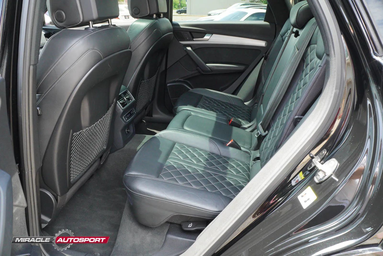 Used 2018 Audi SQ5 Premium Plus w/ Navigation Package AWD/4WD image 23