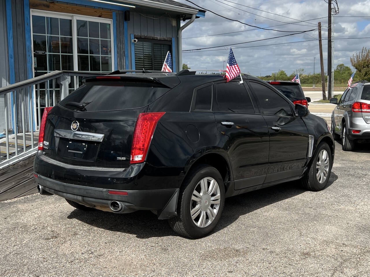 Used 2013 Cadillac SRX Luxury w/ Driver Awareness Package FWD image 6