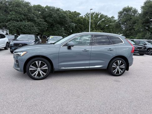 Certified 2023 Volvo XC60 B5 Plus w/ Climate Package FWD image 3