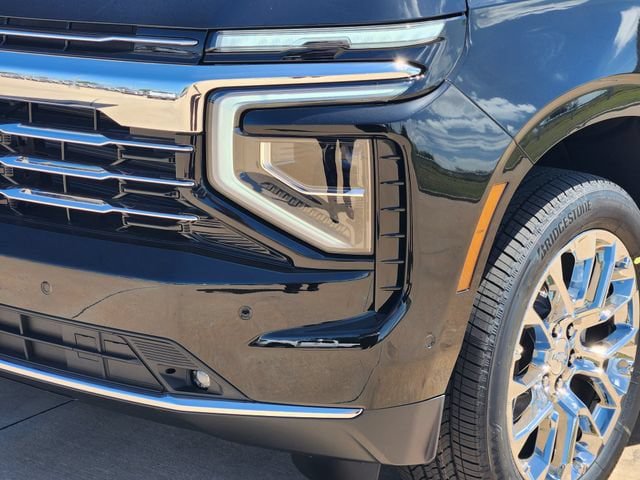 New 2026 Chevrolet Suburban LT w/ Comfort Package AWD/4WD image 8