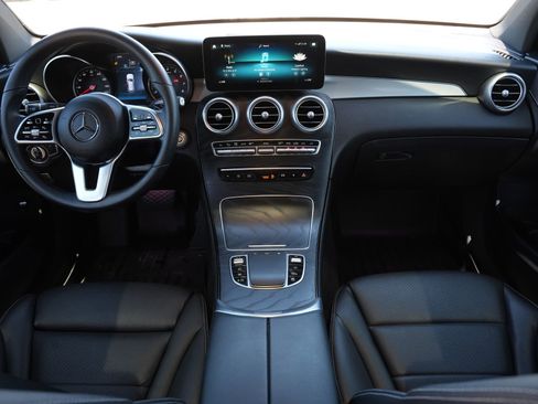 Used 2022 Mercedes-Benz GLC 300 image 7