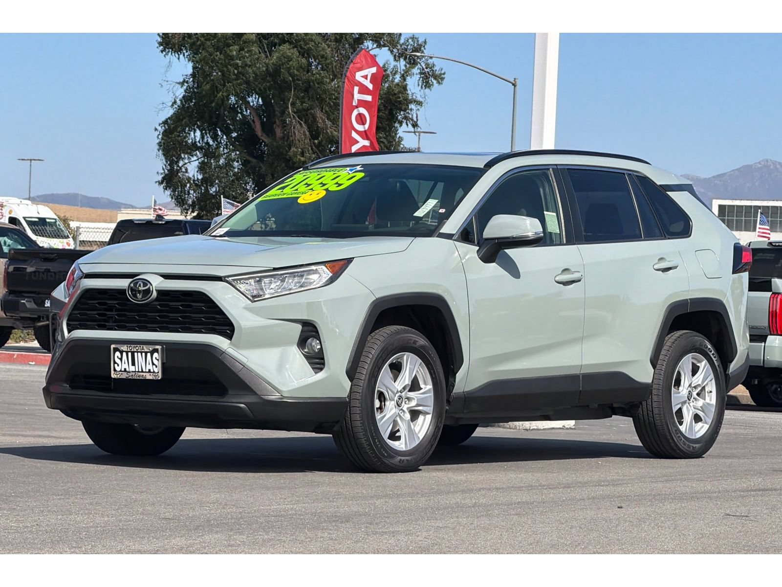 Used 2019 Toyota RAV4 XLE w/ Convenience Package AWD/4WD image 8