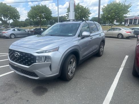 Used 2021 Hyundai Santa Fe SE FWD image 10