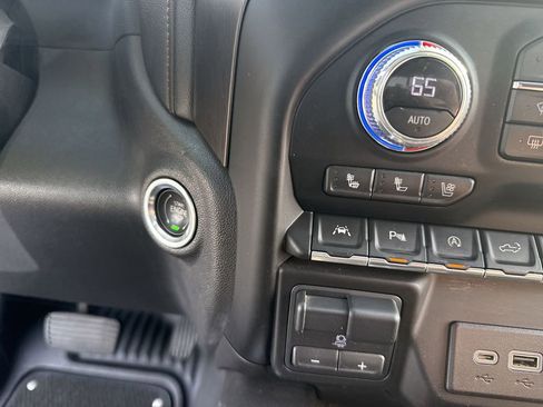 Certified 2022 GMC Sierra 1500 AT4 w/ AT4 Premium Package image 23